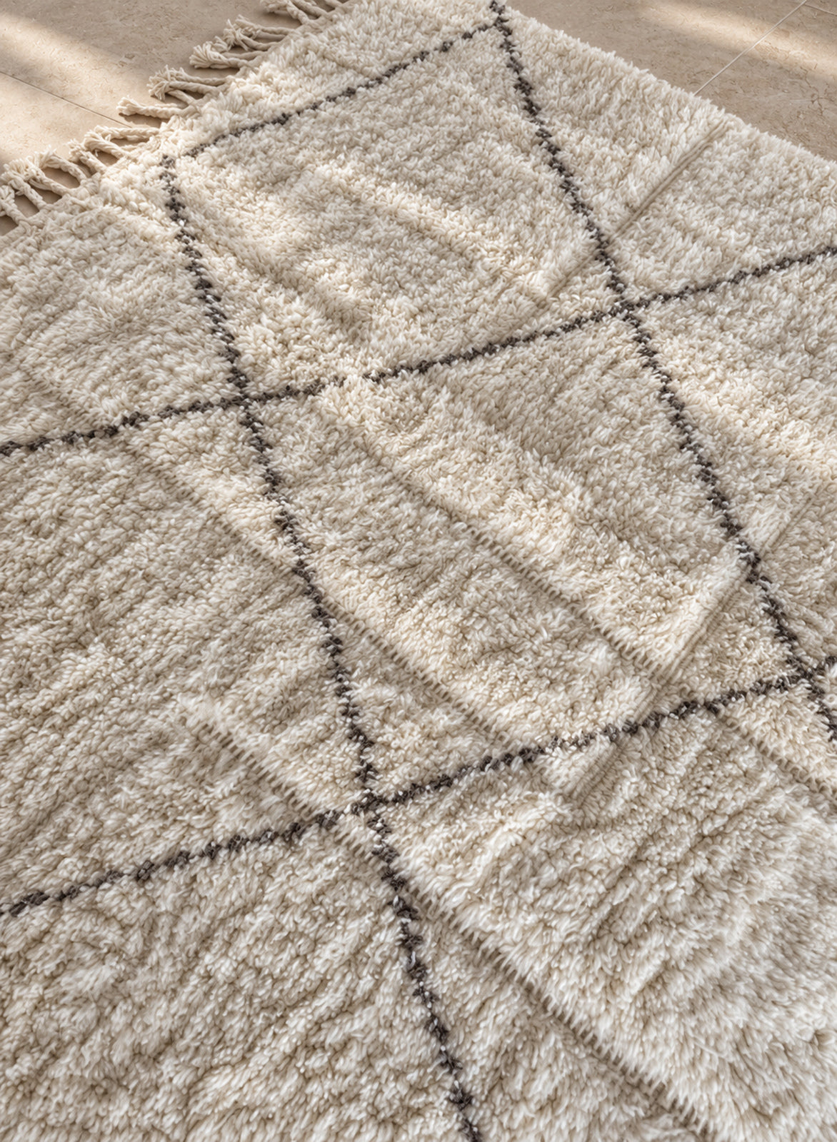 Surface of the Beni Ourain rug showing the wool pile