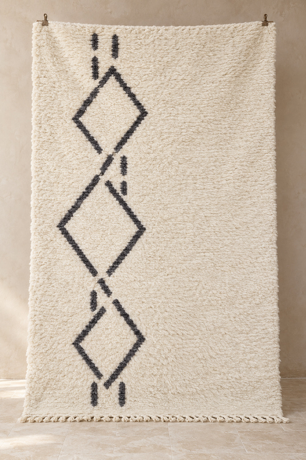 Handmade Beni Ourain rug model 01, full view