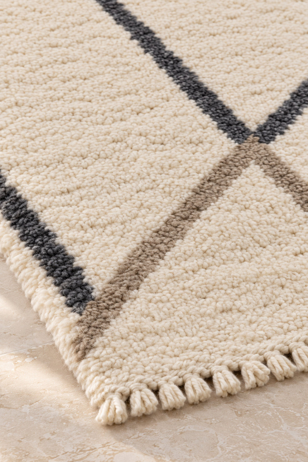 Fringe of Beni Ourain rug model 04