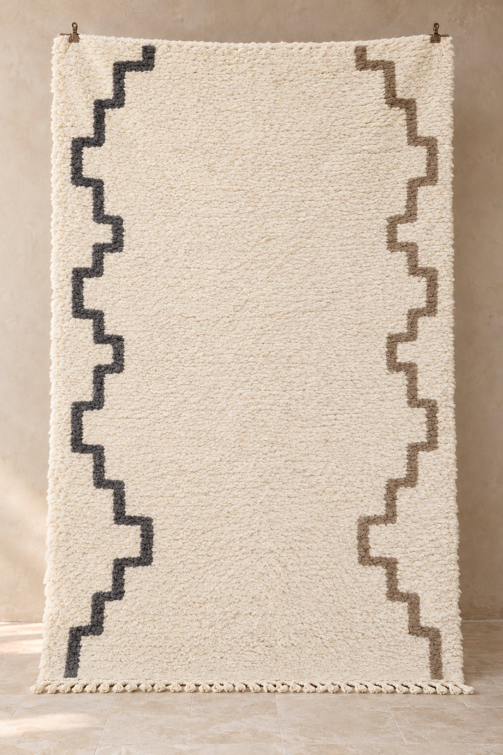 Handmade Beni Ourain rug model 05, full view