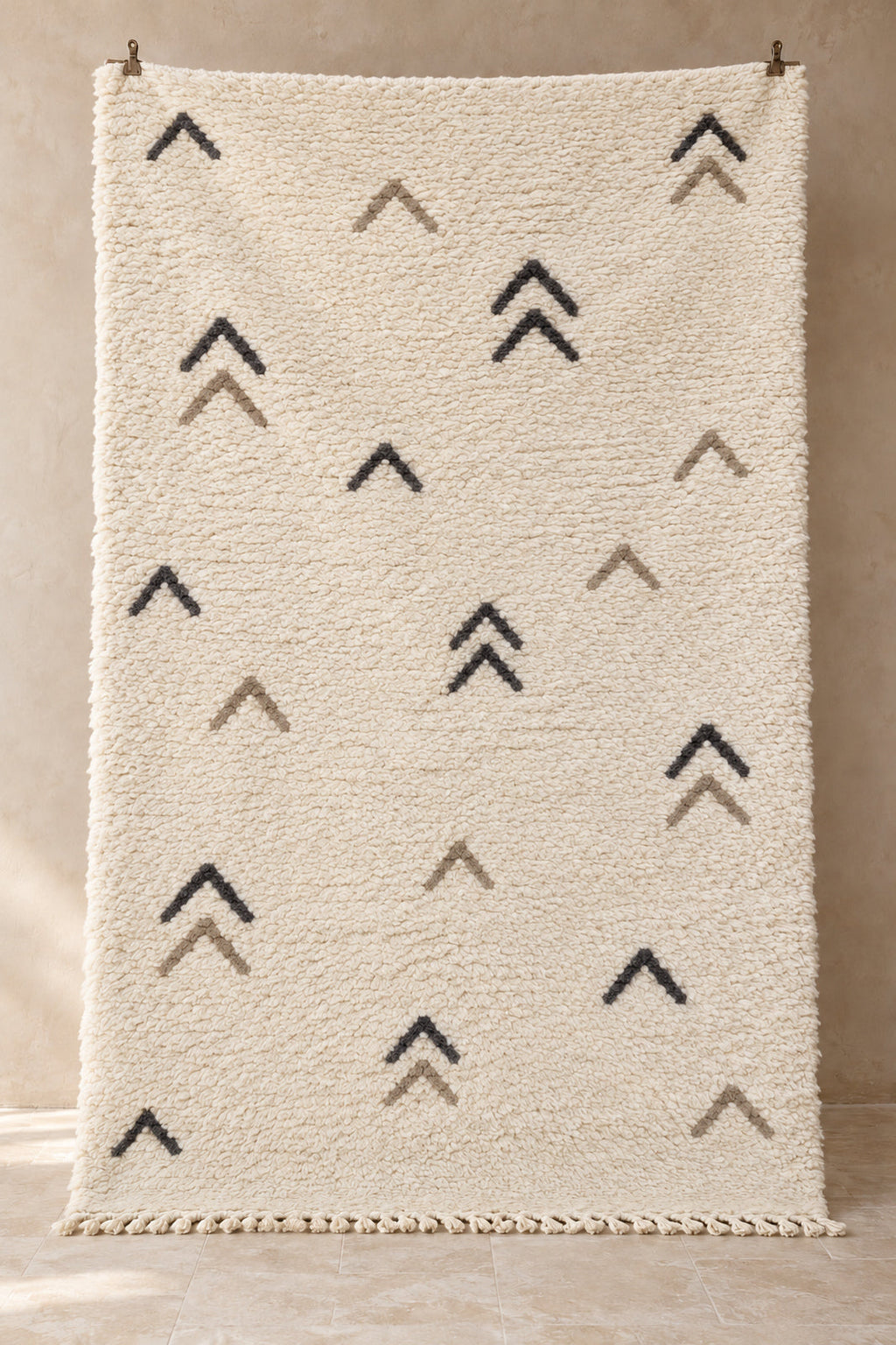 Handmade Beni Ourain rug model 06, full view