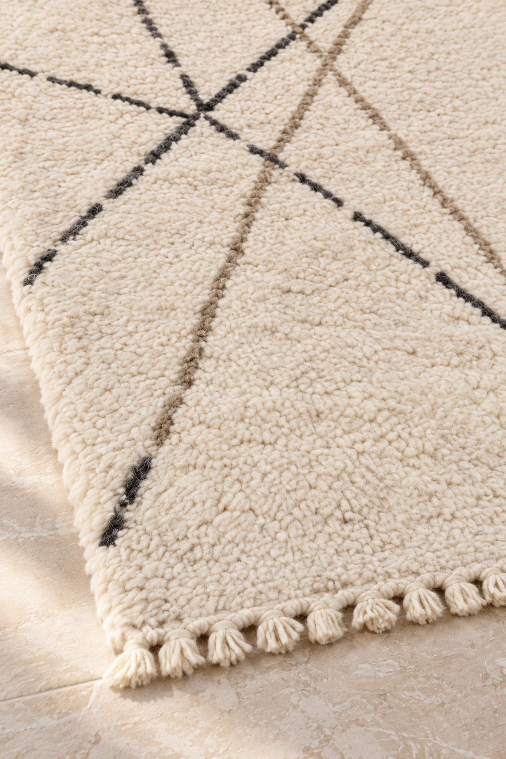 Fringe of Beni Ourain rug model 07