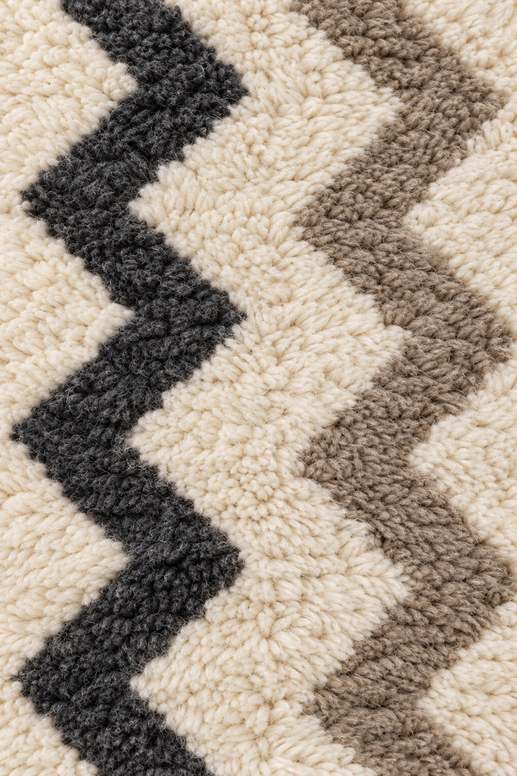 Wool texture of Beni Ourain rug model 10