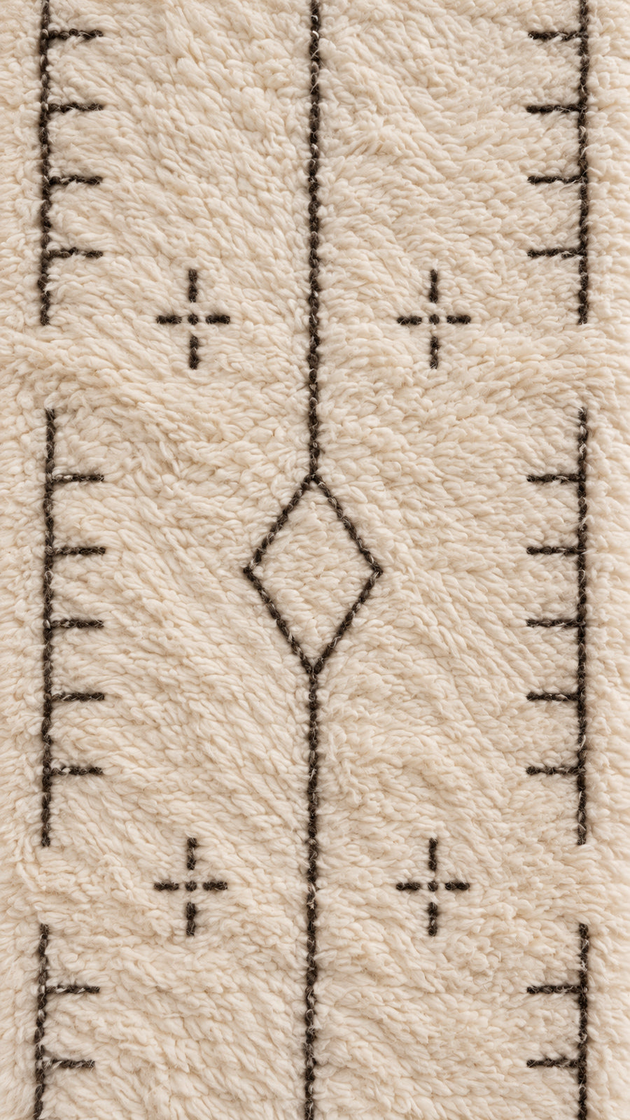 Wool texture detail of the Beni Ourain runner