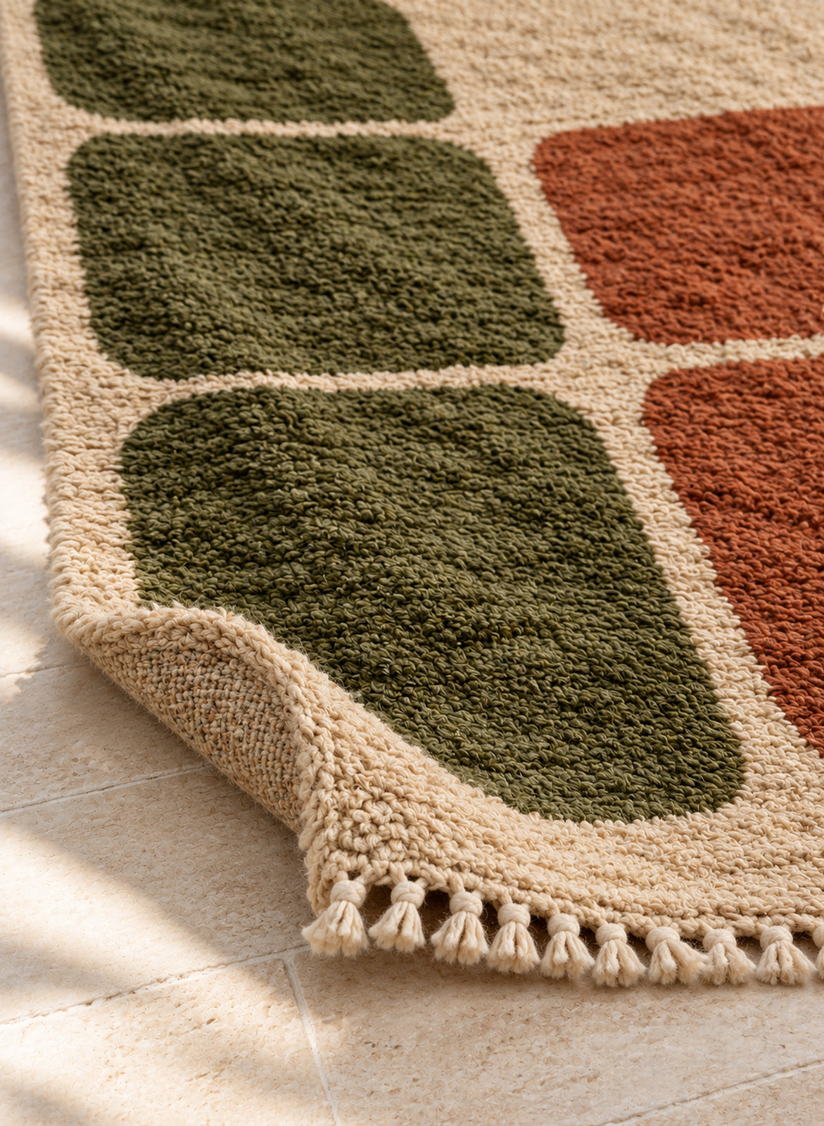 Thick pile of Beni Ourain rug model BWO-08 on a folded corner