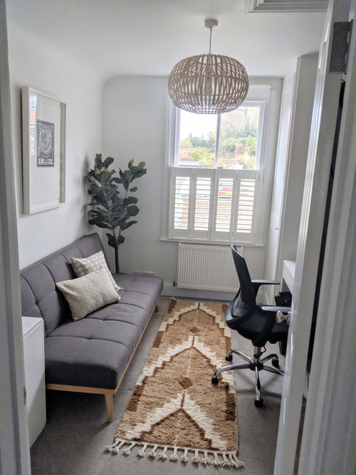 Mrirt runner with stepped chevrons in a home office