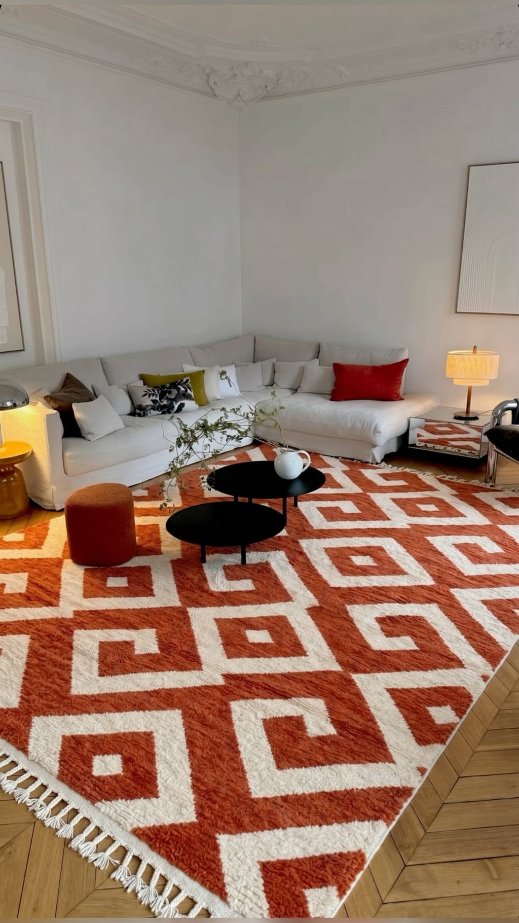Isfi terracotta kilim in a living room
