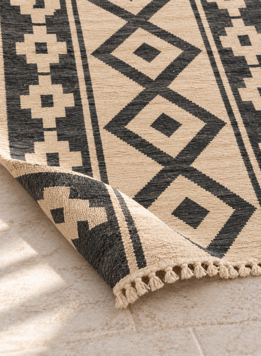 Folded corner of the Tanirt kilim