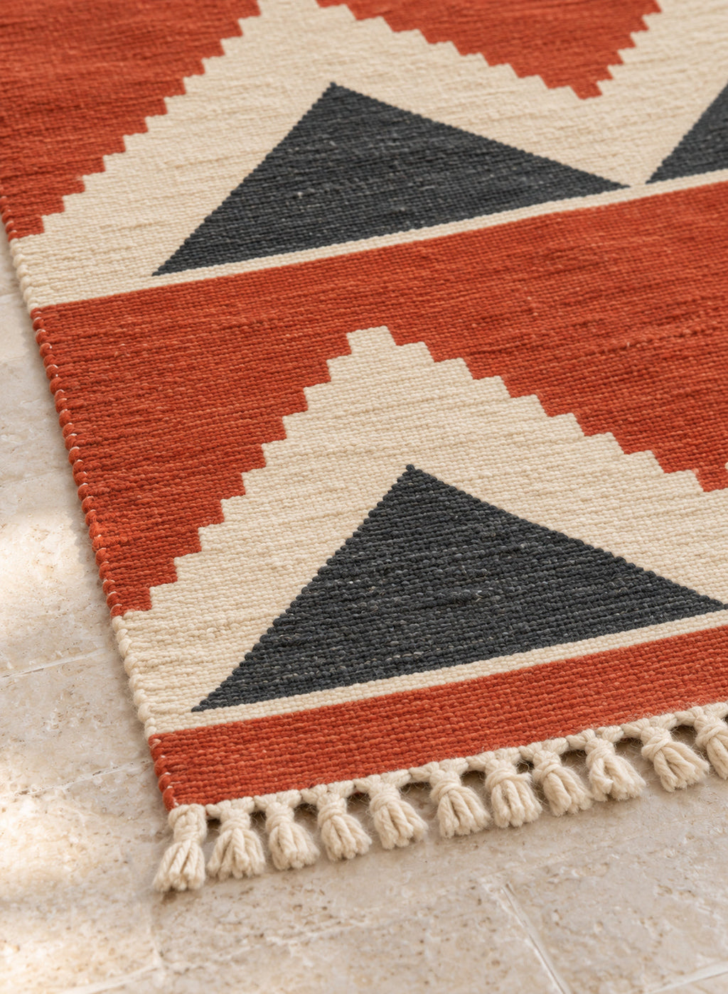 Fringe detail of the Asmoun kilim
