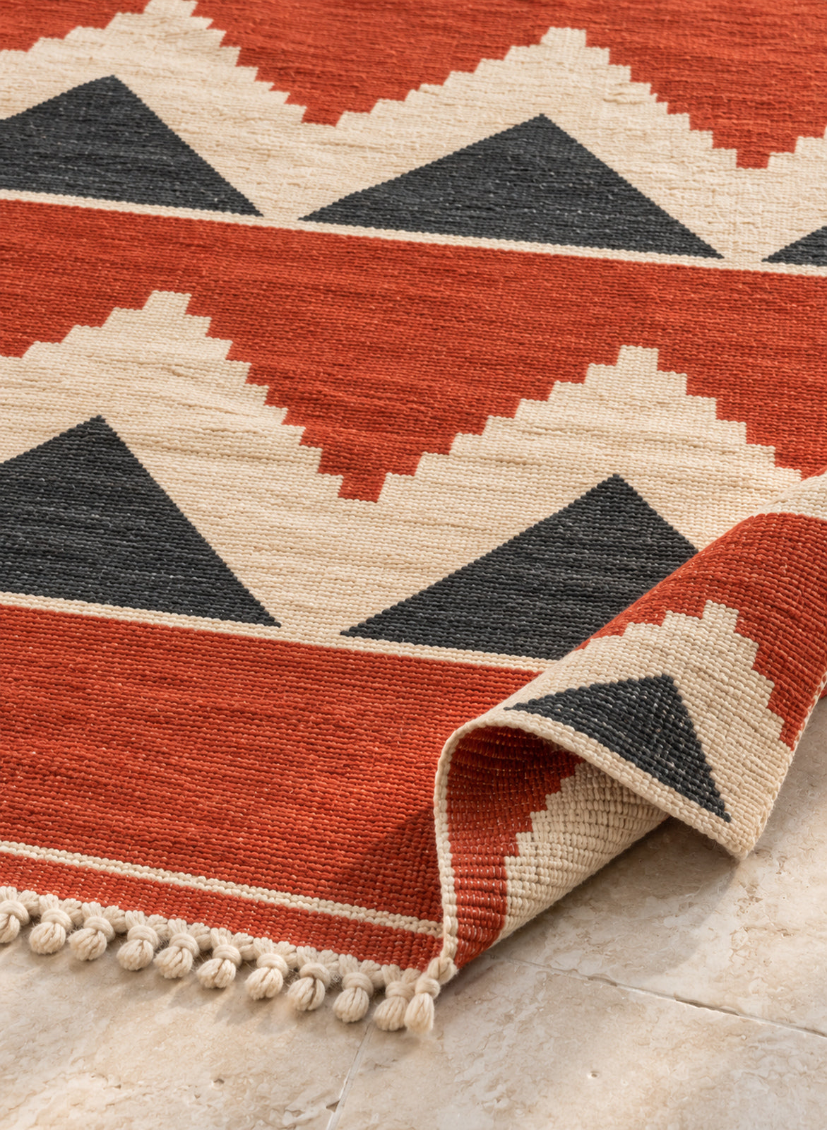 Folded corner of the Asmoun kilim