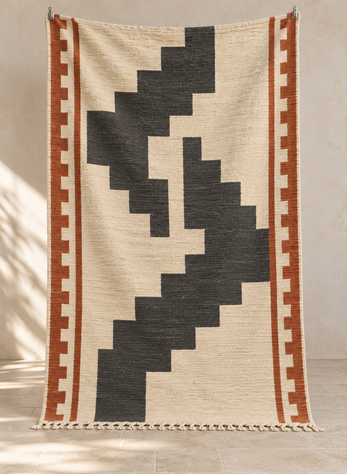 Ivory Amane kilim with charcoal stepped line, full view