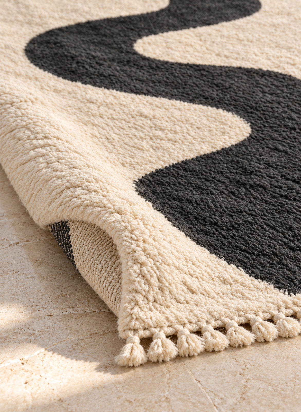 Mrirt rug model 04, folded to show the pile