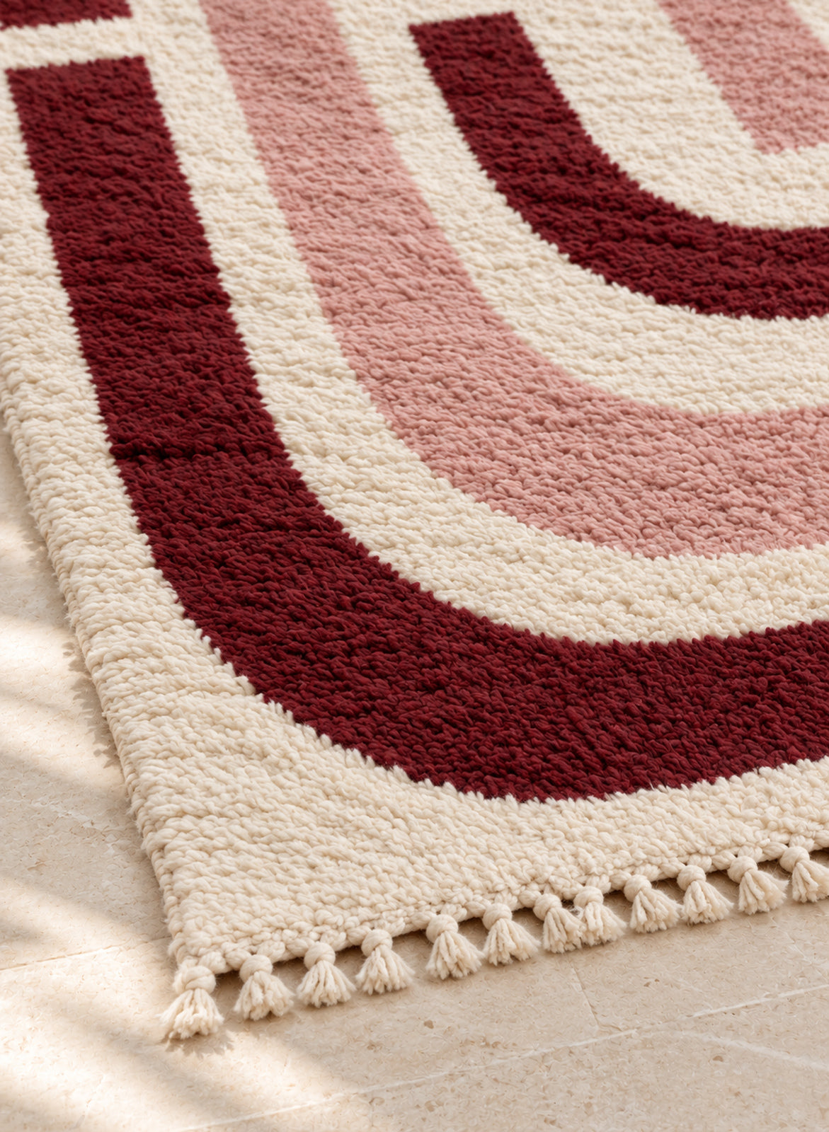Close-up of the fringe of Mrirt rug model 05