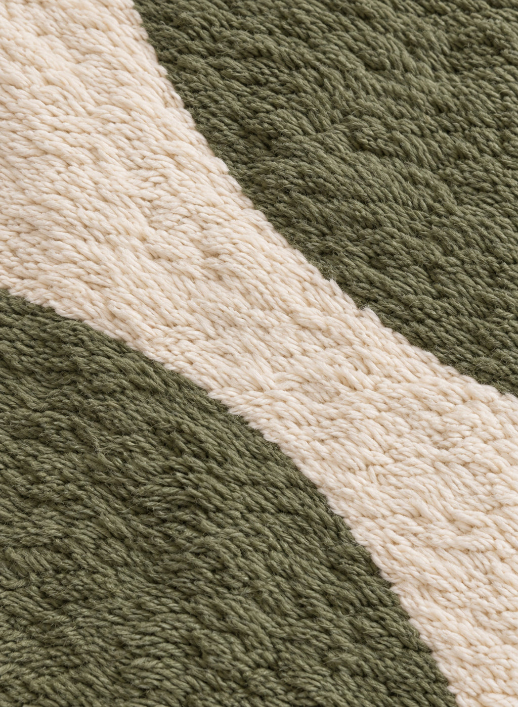 Close-up of the wool texture of Mrirt rug model 07