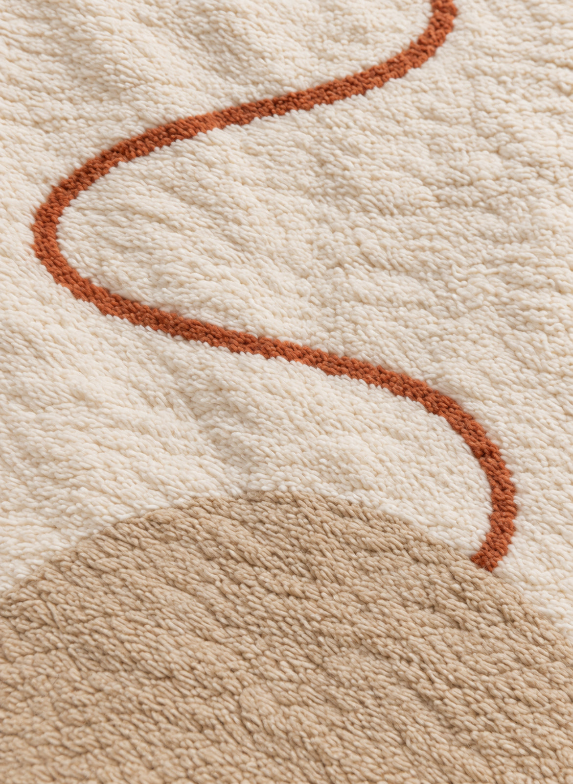 Close-up of the wool texture of Mrirt rug model 09
