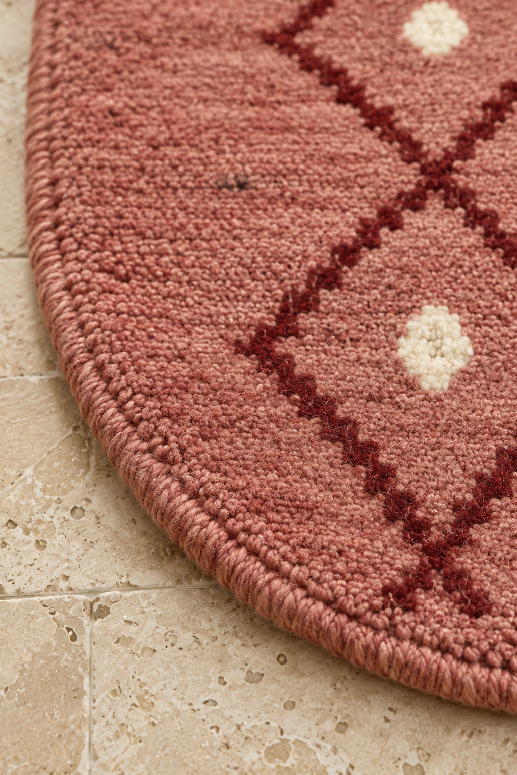 Edge detail of Beni Ourain oval rug model TF-09